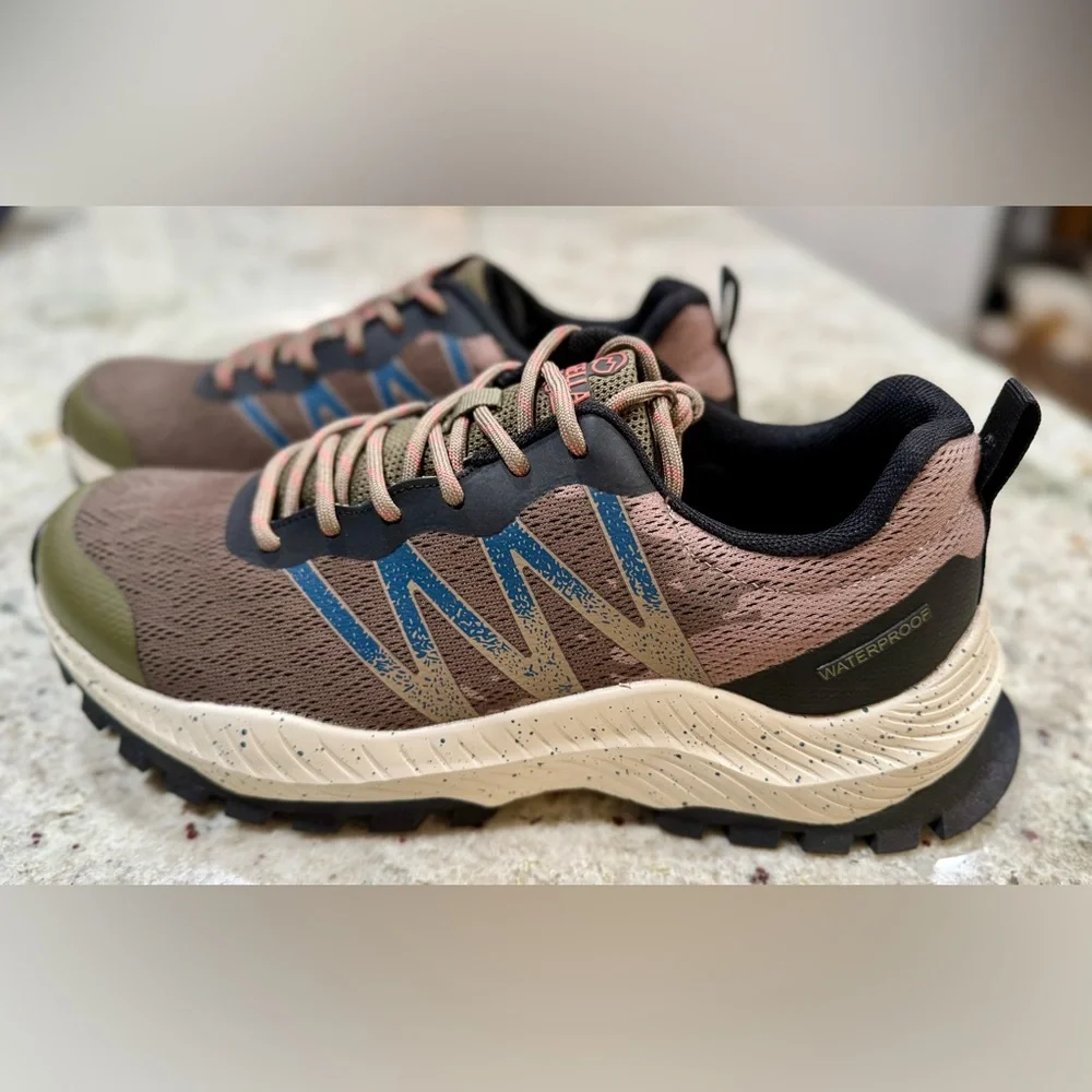 Magellan Outdoors Men's Pro Explore Cedar Hill Hiking Shoes NWOT